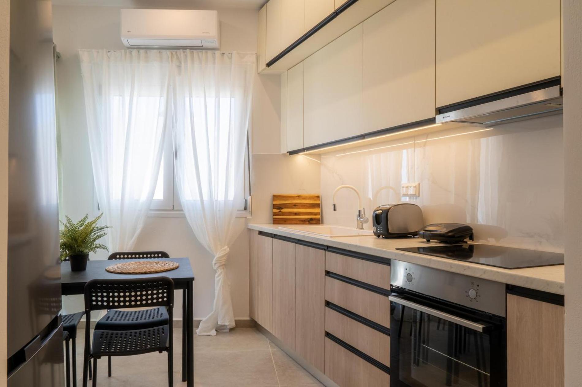 Апартаменты Pananos Sq. House II Ираклион Экстерьер фото
